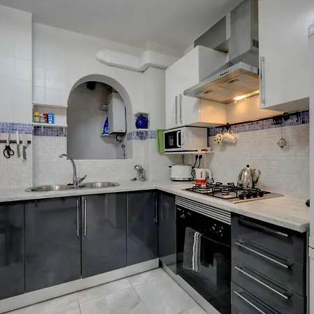 Rada, Apartment Estepona