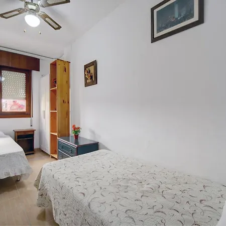 Rada, Daire Estepona